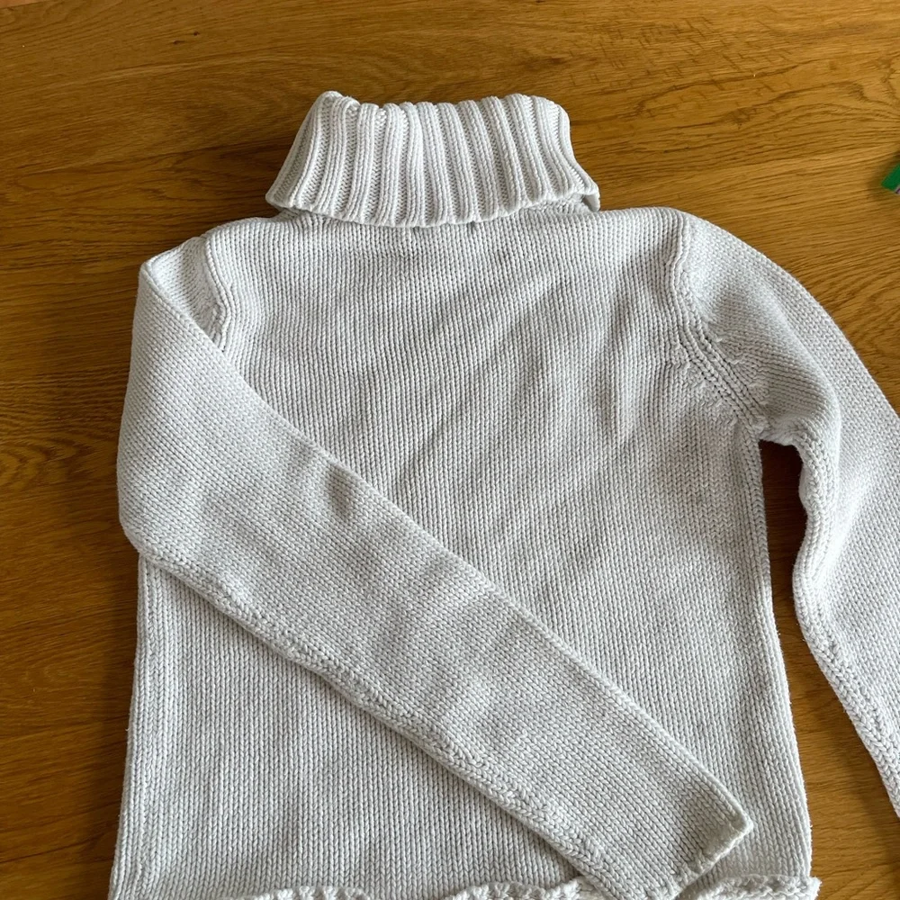 Banana Republic Cream Turtleneck Sweater - Picture 3 of 4
